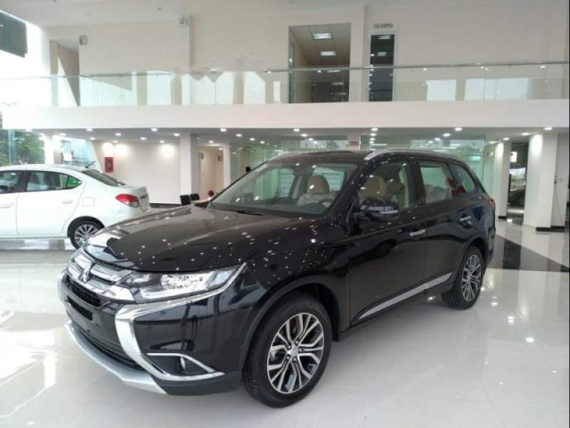 Bán Mitsubishi Outlander sản xuất 2019, màu đen