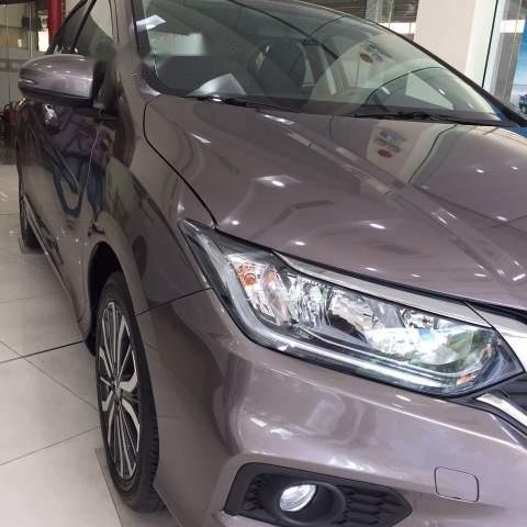 Cần bán Honda City 1.5 CVT năm sản xuất 2017, màu xám, giá 559tr