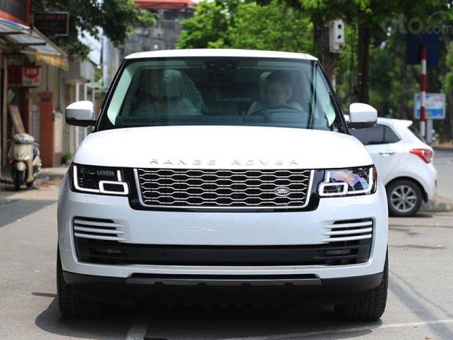 Bán Range Rover HSE thùng to màu trắng, nội thất kem, sản xuất 2019, giá tốt nhất