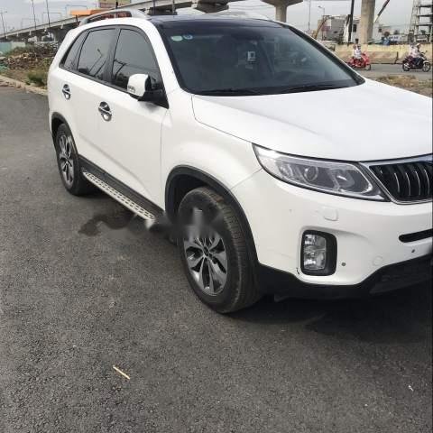 Bán Kia Sorento sản xuất 2017, màu trắng xe gia đình, giá chỉ 875 triệu