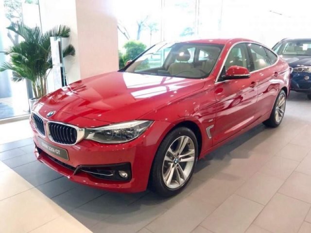 Bán xe BMW 3 Series 320i năm sản xuất 2018, màu đỏ, nhập khẩu