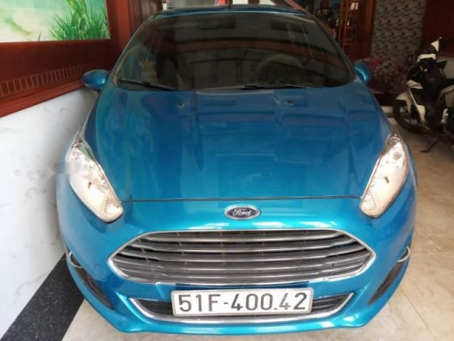 Cần bán Ford Fiesta 1.5 AT Titanium đời 2016, màu xanh lam, ít sử dụng