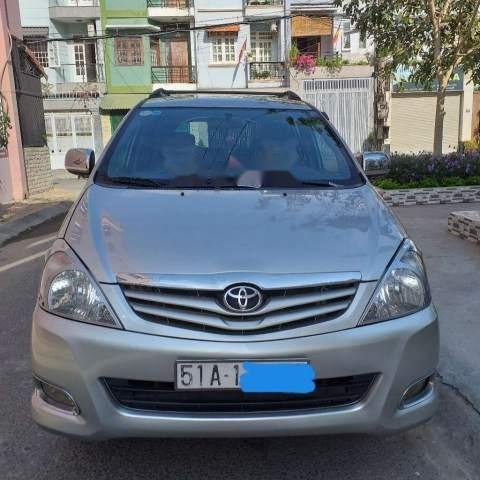 Bán Toyota Innova G năm sản xuất 2011, màu bạc