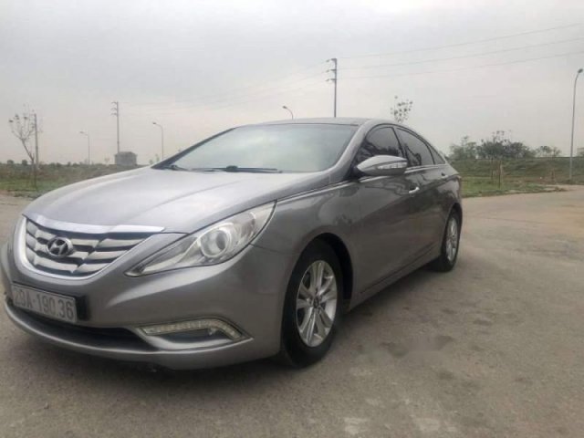 Bán xe Hyundai Sonata 2010, màu bạc, xe nhập, số tự động, 535 triệu 0