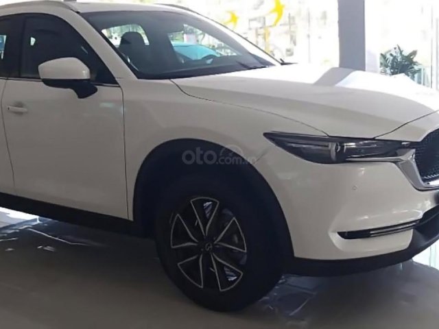 Cần bán Mazda CX 5 2.0 AT sản xuất năm 2019, màu trắng0