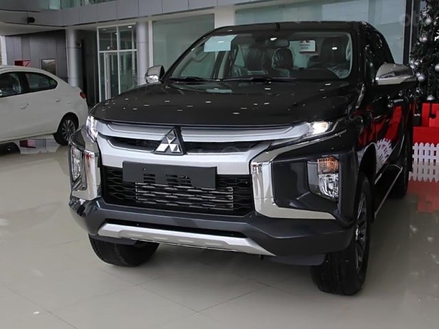 Bán ô tô Mitsubishi Triton 4x2 AT Mivec đời 2019, màu xám, mang đến sự thoải mái và tiện nghi