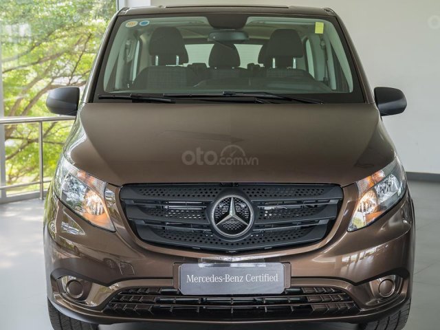 Bán Mercedes Vito cũ 2018, 17.000 km, nhập khẩu Mỹ chính hãng