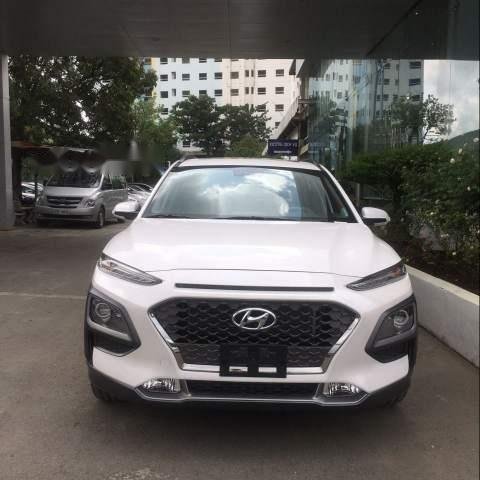 Bán xe Hyundai Kona năm sản xuất 2019, màu trắng giá cạnh tranh