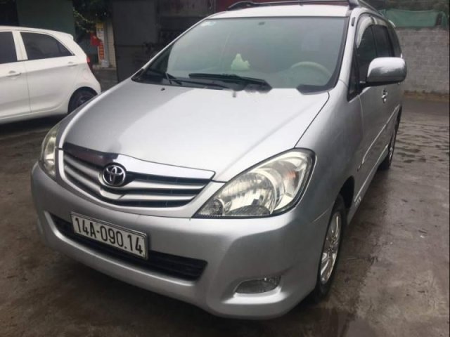 Bán Toyota Innova G năm 2010, màu bạc