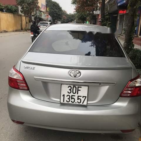 Bán xe cũ Toyota Vios E năm 2012, màu bạc