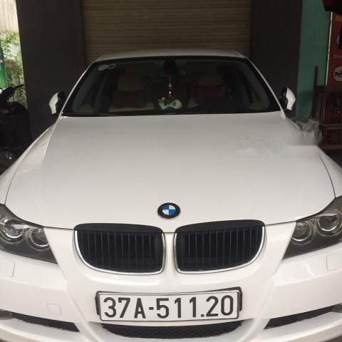 Bán BMW 320i đời 2008, màu trắng, nhập khẩu