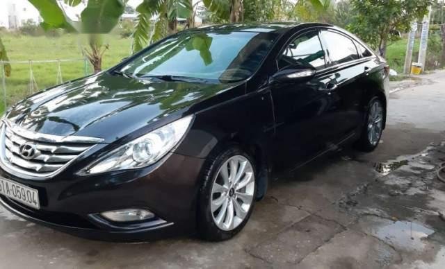 Cần bán gấp Hyundai Sonata sản xuất 2010, màu đen, nhập khẩu nguyên chiếc xe gia đình, giá chỉ 525 triệu