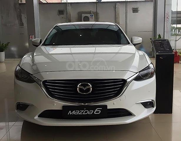 Bán Mazda 6 2.0L đời 2019, màu trắng