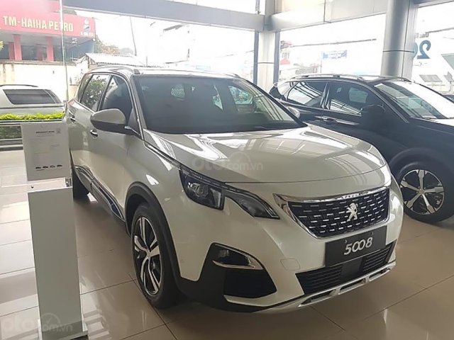 Bán xe Peugeot 5008 1.6 AT đời 2019, màu trắng