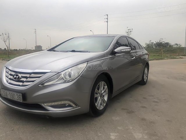 Bán xe Hyundai Sonata năm 2010, màu xám, nhập  