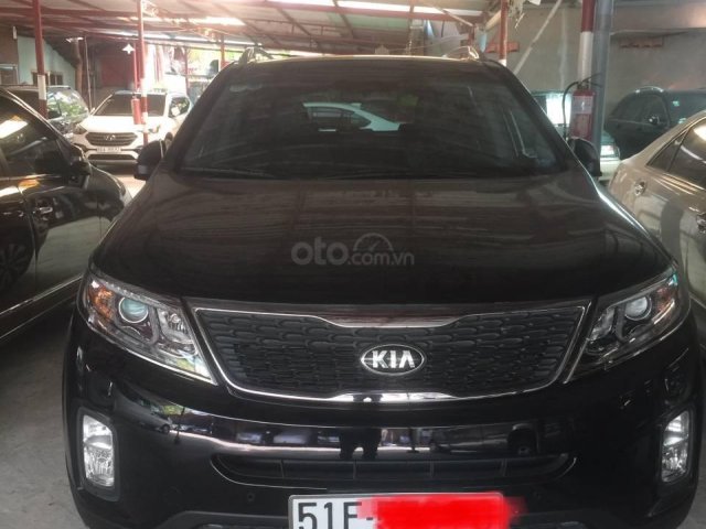 Bán xe Kia Sorento đời 2015, màu đen số tự động, giá tốt0