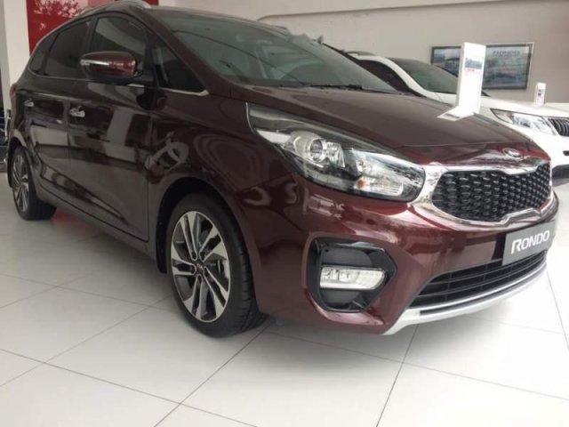 Bán ô tô Kia Rondo 2019, màu đỏ, giá cạnh tranh0