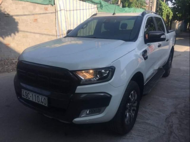 Bán gấp Ford Ranger wildtrak 3.2 đời 2016, màu trắng, xe nhập 