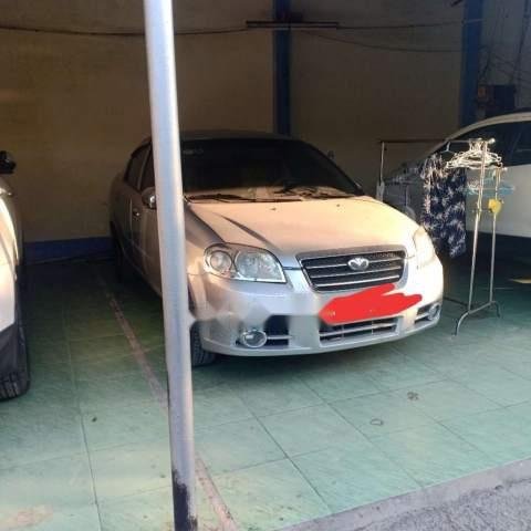 Bán Daewoo Gentra 1.5 MT đời 2011, màu bạc, số sàn