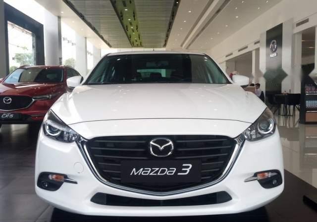 Bán xe Mazda 3 đời 2019, màu trắng, giá chỉ 634 triệu