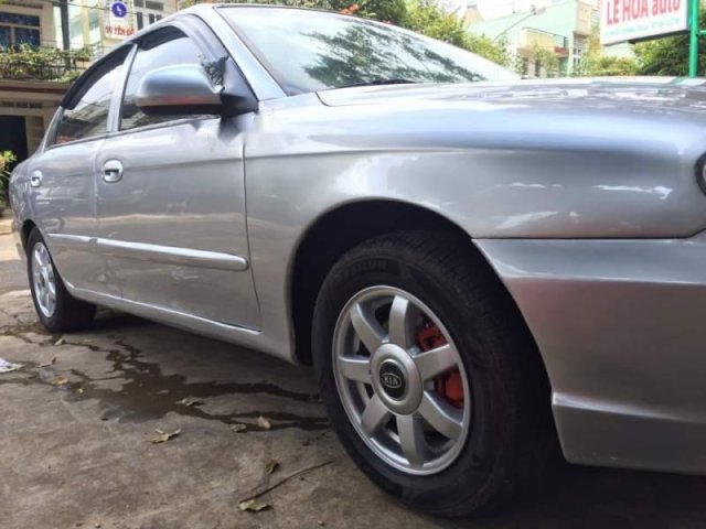 Bán xe Kia Spectra năm 2005, màu bạc, xe nhập, giá tốt