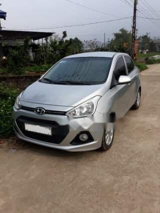 Bán xe Hyundai Grand i10 MT đời 2017, màu bạc, chính chủ 