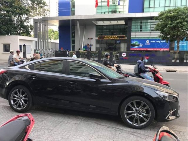 Bán xe Mazda 6 đời 2018, màu đen như mới, giá chỉ 840 triệu