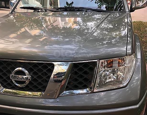 Bán xe Nissan Navara LE 2.5 sản xuất năm 2013, màu xám, xe nhập 