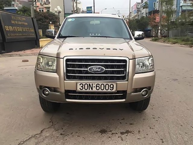 Cần bán gấp Ford Everest đời 2008, số tự động, giá tốt