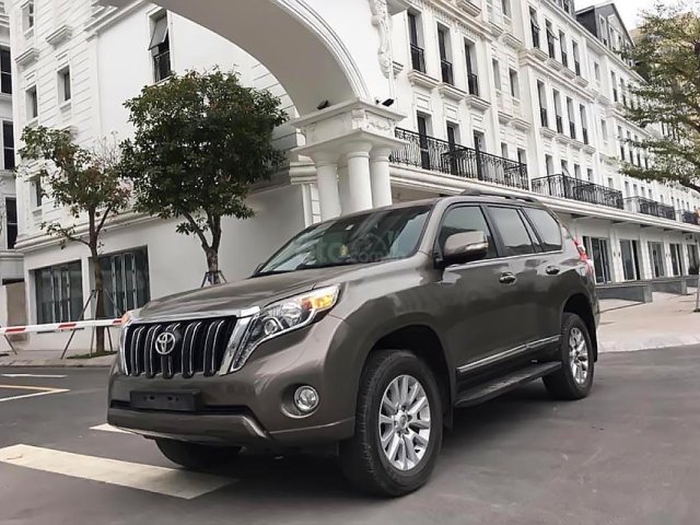 Cần bán Toyota Prado TXL sản xuất năm 2017, nhập khẩu