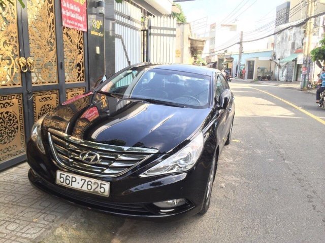 Xe Hyundai Sonata 2.0 AT đời 2010, màu đen, nhập khẩu  