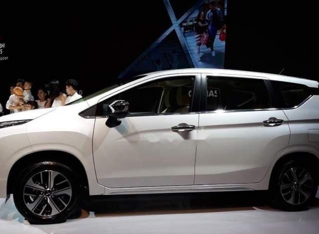 Bán Mitsubishi Xpander đời 2019, màu trắng, xe nhập 