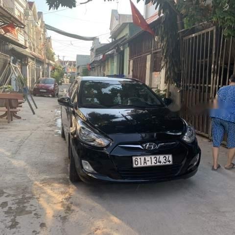 Chính chủ bán ô tô Hyundai Accent đời 2012, màu đen, 400tr