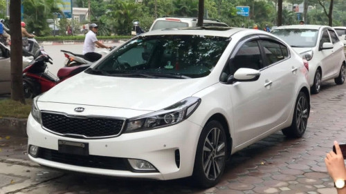 Bán Kia Cerato AT 2016, màu trắng, giá chỉ 605 triệu