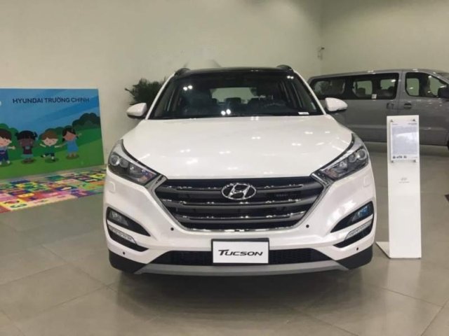 Bán Hyundai Tucson 1.6Turbo đời 2019, màu trắng, giá chỉ 892 triệu 