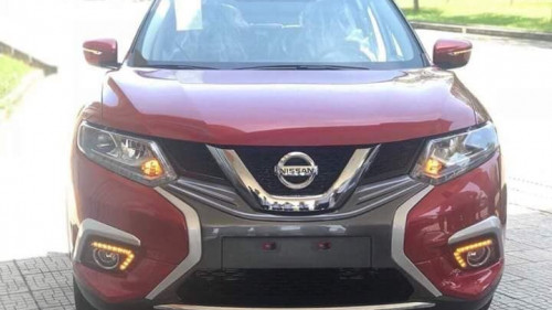 Bán Nissan X trail 2.5 AT sản xuất 2018, màu đỏ, mới 100%