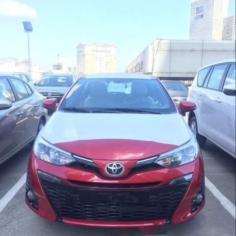 Cần bán xe Toyota Yaris đời 2018, màu đỏ, xe nhập0