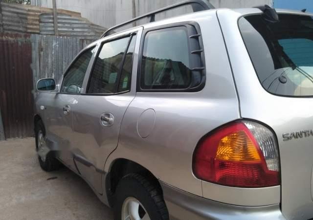 Bán Hyundai Santa Fe Gold năm sản xuất 2004, màu bạc, nhập khẩu, xe em mới bảo dưỡng