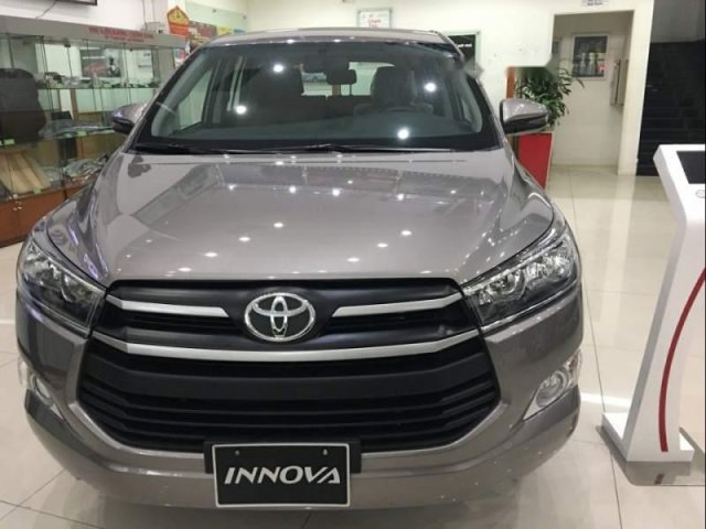 Cần bán xe Toyota Innova 2019, mới 100%