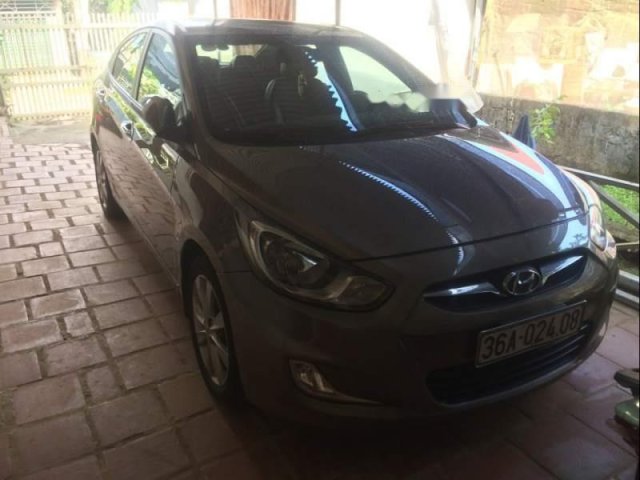 Cần bán Hyundai Accent đời 2012, nhập khẩu