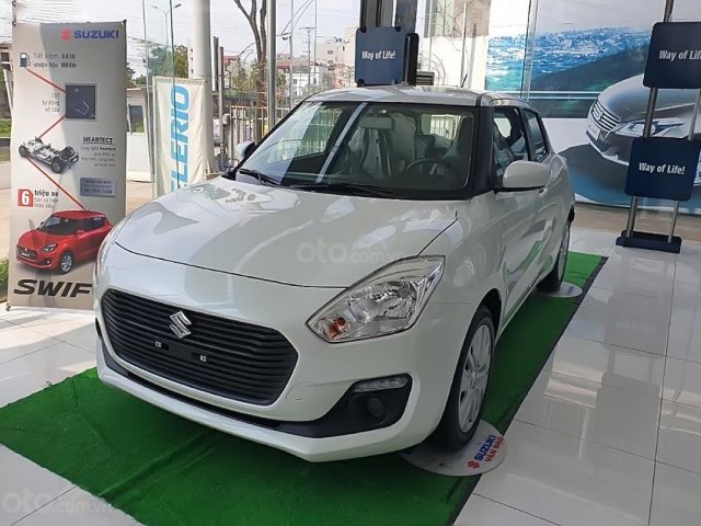 Cần bán xe Suzuki Swift GL năm 2019, màu trắng, nhập khẩu nguyên chiếc