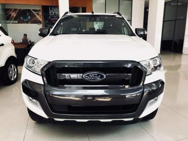 Bán xe Ford Ranger sản xuất năm 2018, màu trắng, nhập khẩu nguyên chiếc, giá 910tr