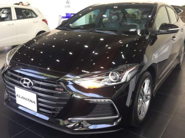 Cần bán Hyundai Elantra 1.6 Turbo đời 2019