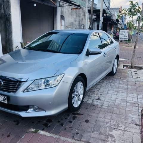 Gia đình cần bán Camry sản xuất 2012 phom mới