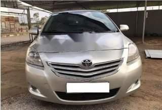 Cần bán xe Toyota Vios đời 2010, màu xám, giá tốt