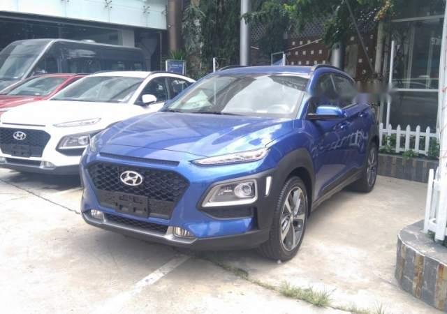 Cần bán xe Hyundai Kona sản xuất năm 2019, màu xanh lam, 230tr