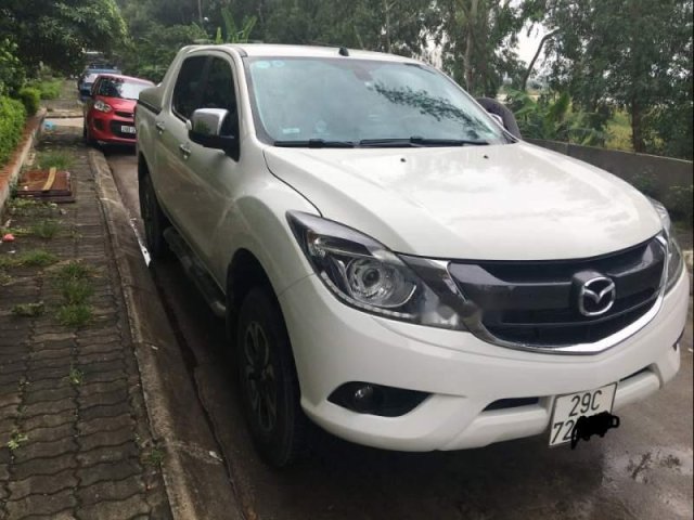 Cần bán lại xe Mazda BT 50 đời 2016, màu trắng, nhập khẩu nguyên chiếc, 600tr