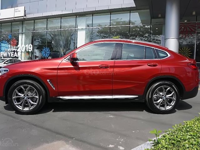 Cần bán xe BMW X4 xDrive20i sản xuất 2019, màu đỏ, xe nhập