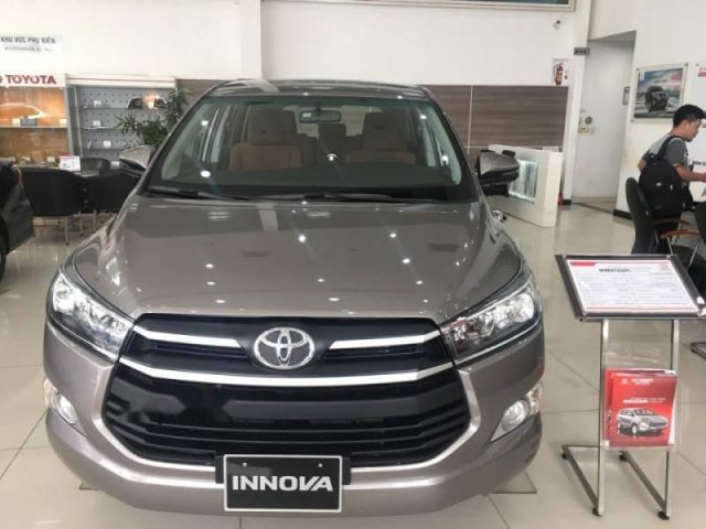 Bán Toyota Innova 2.0G sản xuất 2019, màu xám, 822tr