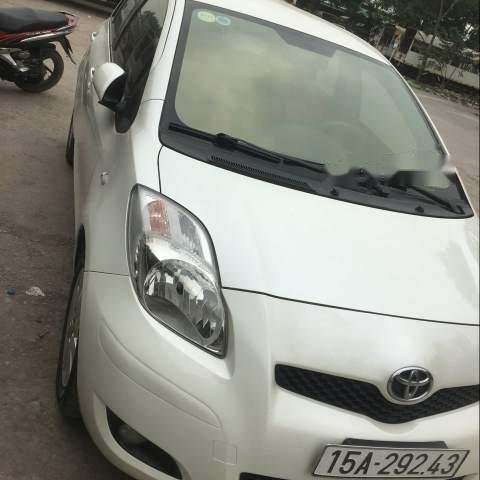 Bán Toyota Yaris đời 2010, màu trắng, nhập khẩu nguyên chiếc